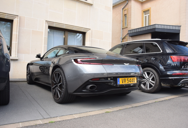 Aston Martin DB11