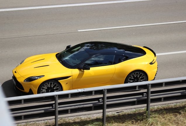 Aston Martin DB12 S