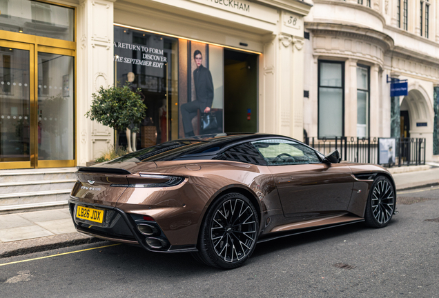 Aston Martin DB12 S
