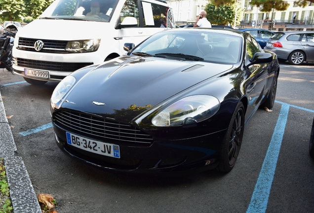 Aston Martin DB9
