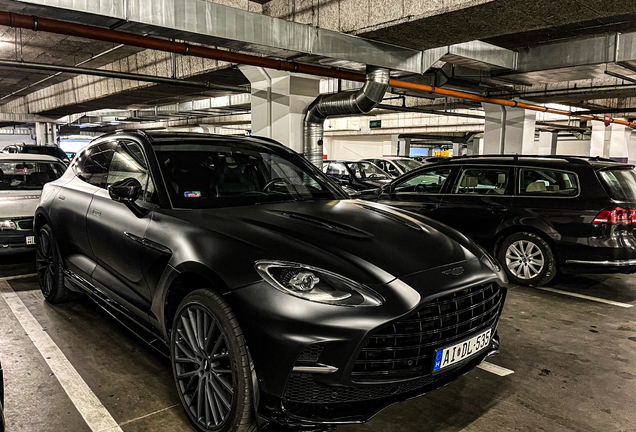 Aston Martin DBX707
