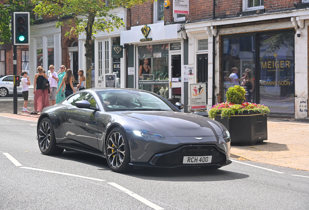 Aston Martin V8 Vantage 2018