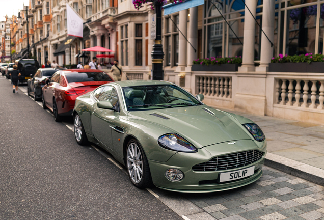 Aston Martin Vanquish S