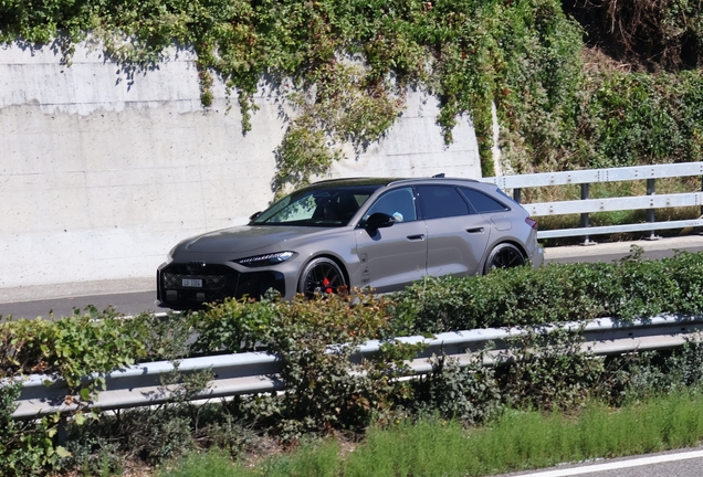 Audi RS5 Avant B10