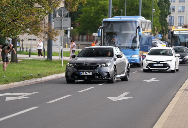 BMW M5 G90