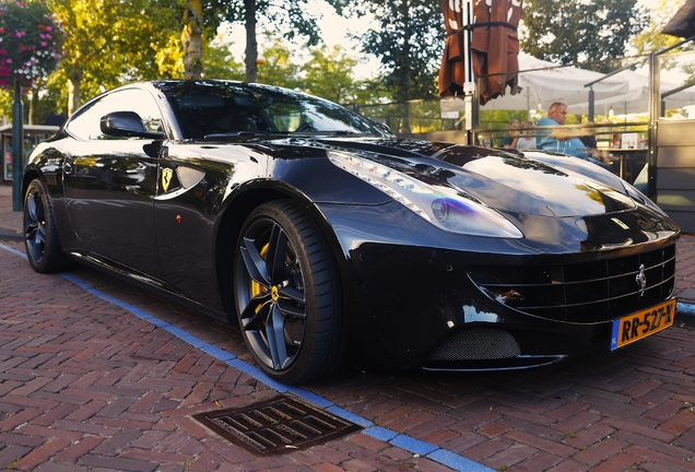 Ferrari FF