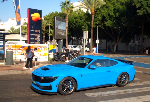 Ford Mustang Dark Horse 2024