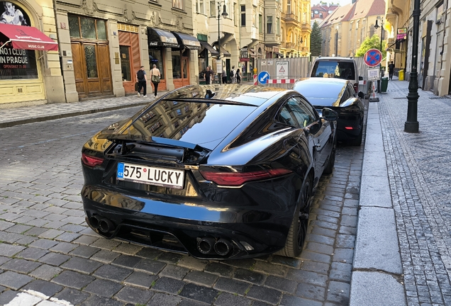 Jaguar F-TYPE R Coupé 2020
