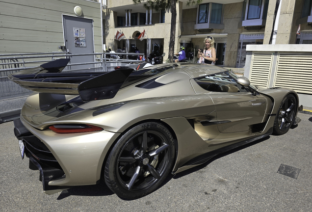 Koenigsegg Jesko Attack