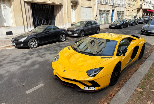 Lamborghini Aventador S LP740-4