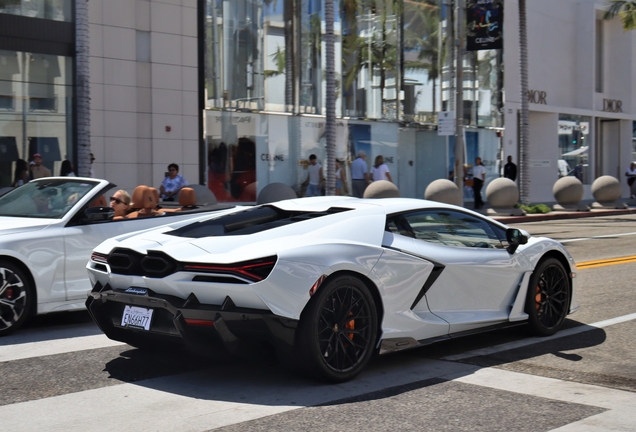 Lamborghini Revuelto