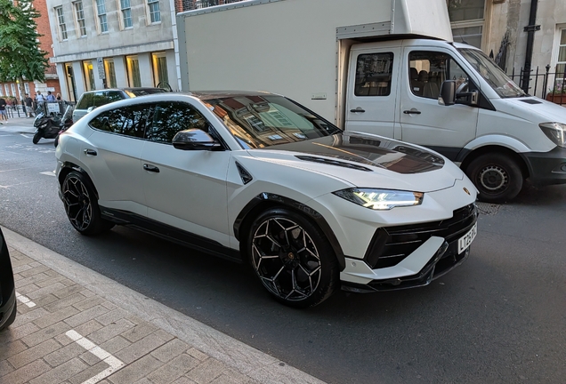 Lamborghini Urus Performante