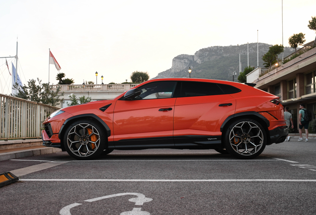 Lamborghini Urus Performante