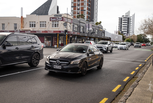 Mercedes-Benz CLA 45 AMG C117