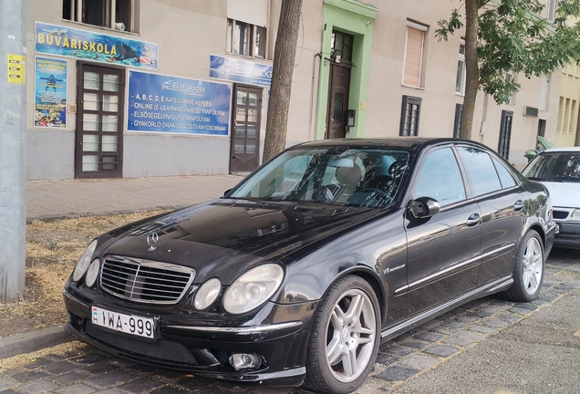 Mercedes-Benz E 55 AMG