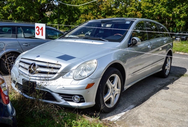Mercedes-Benz R 63 AMG