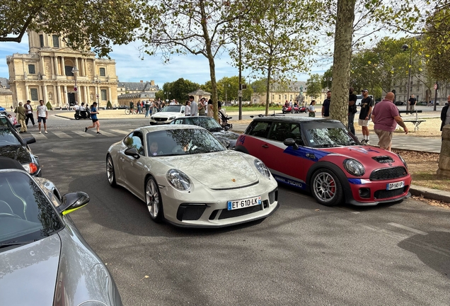 Porsche 991 GT3 Touring