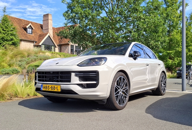 Porsche Cayenne Coupé Turbo E-Hybrid