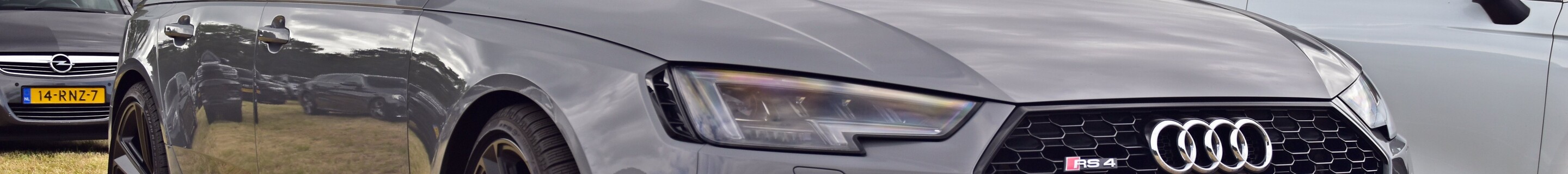 Audi RS4 Avant B9