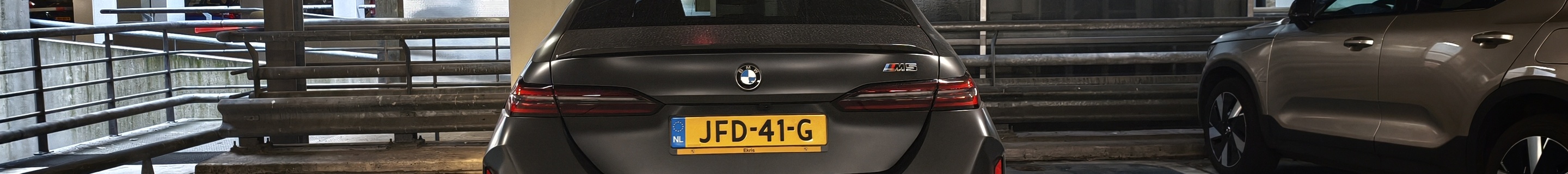 BMW M5 G90