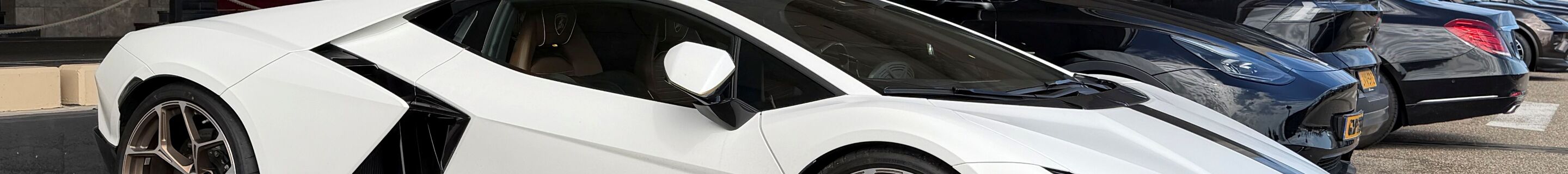 Lamborghini Revuelto