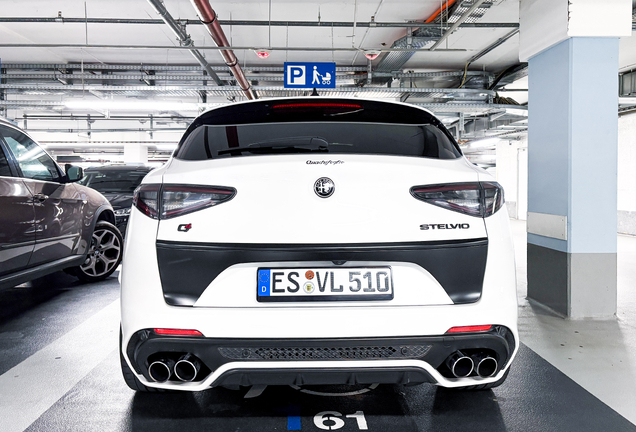 Alfa Romeo Stelvio Quadrifoglio 2020