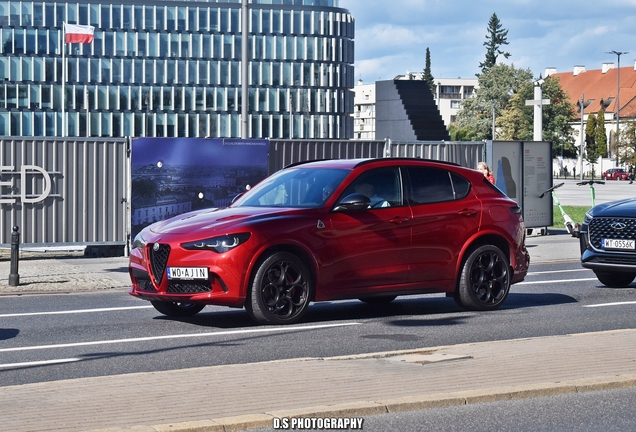 Alfa Romeo Stelvio Quadrifoglio 2023