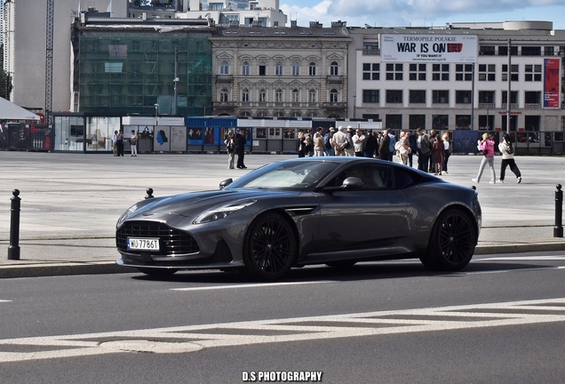 Aston Martin DB12