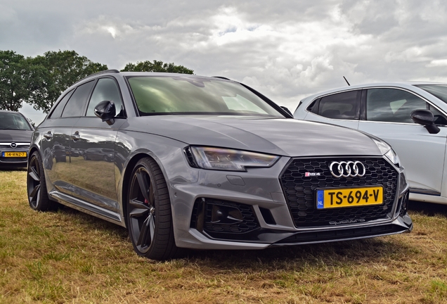 Audi RS4 Avant B9