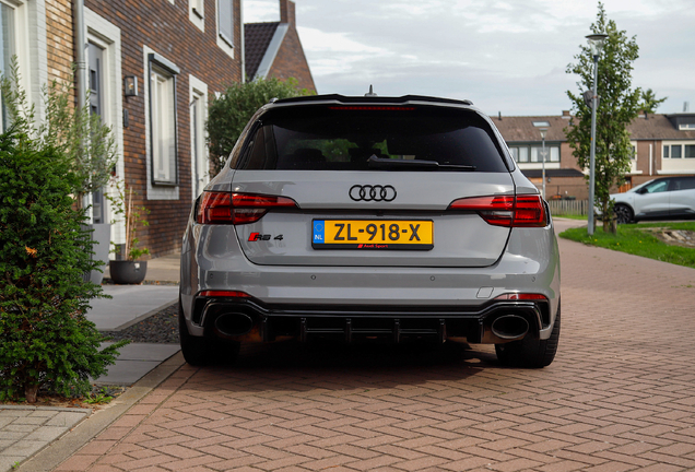 Audi RS4 Avant B9