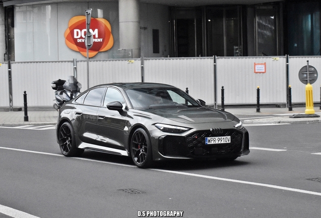 Audi RS5 Sedan B10