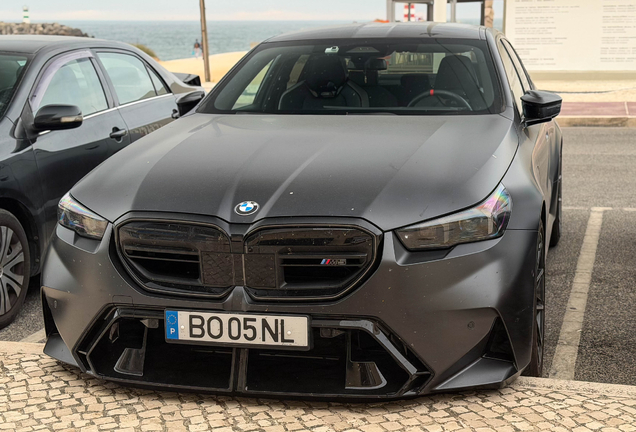 BMW M5 G90