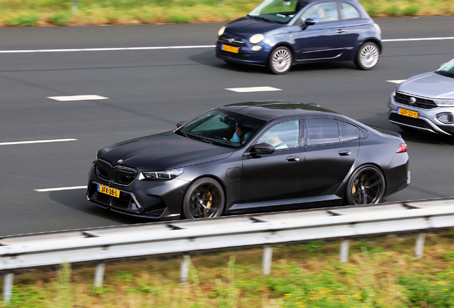 BMW M5 G90