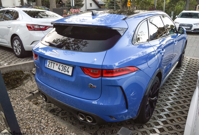Jaguar F-PACE SVR