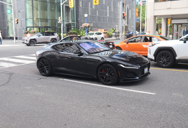 Jaguar F-TYPE P450 75 Coupé