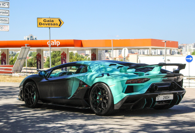 Lamborghini Aventador S LP740-4