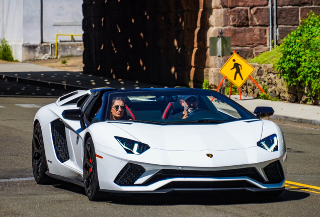 Lamborghini Aventador S LP740-4 Roadster