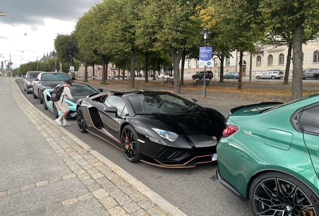 Lamborghini Aventador S LP740-4 Roadster