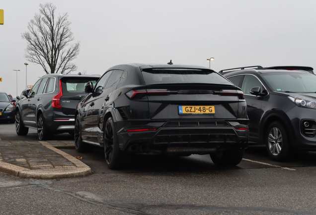 Lamborghini Urus S