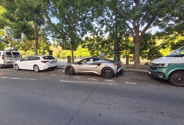 Lotus Emira