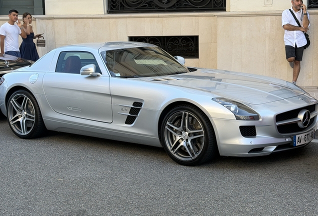 Mercedes-Benz SLS AMG
