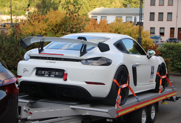 Porsche 718 Cayman GT4 RS Weissach Package