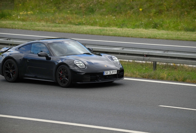 Porsche 992 Carrera 4S MkII
