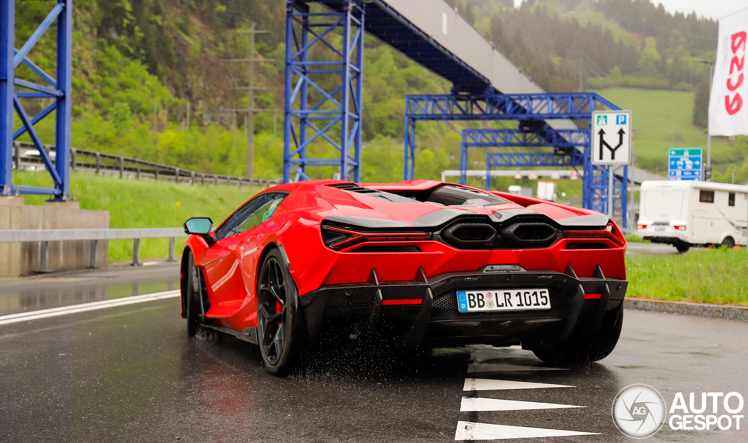 Lamborghini Revuelto