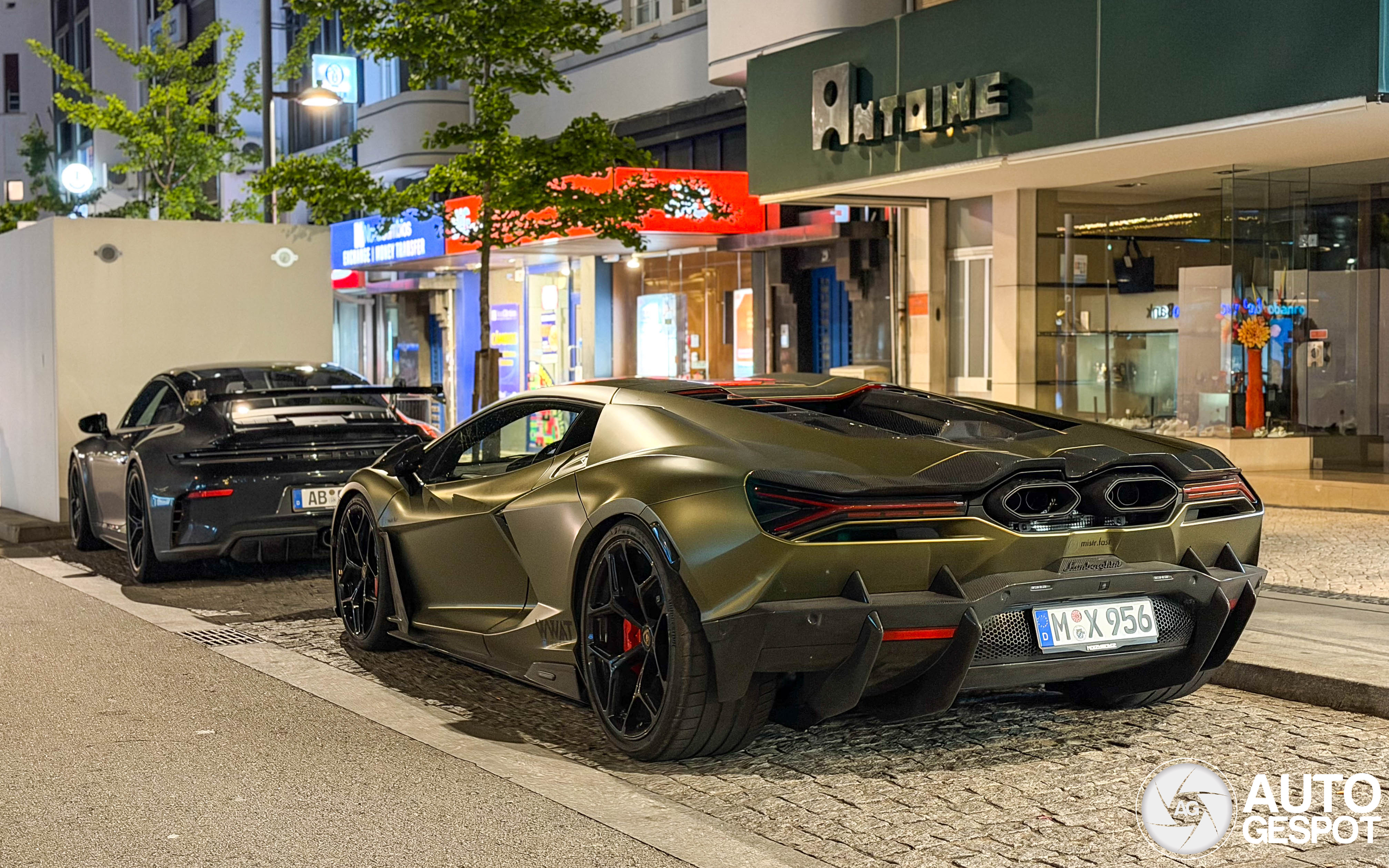 Lamborghini Revuelto