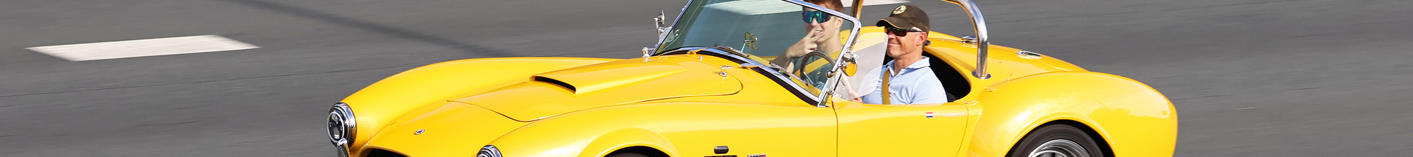 AC Cobra 427