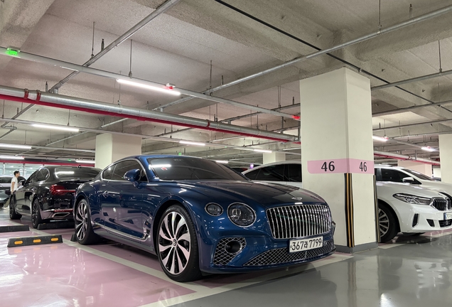 Bentley Flying Spur V8 Azure