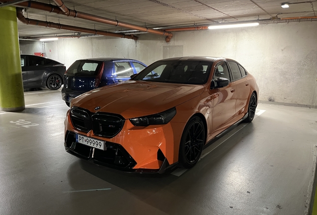 BMW M5 G90