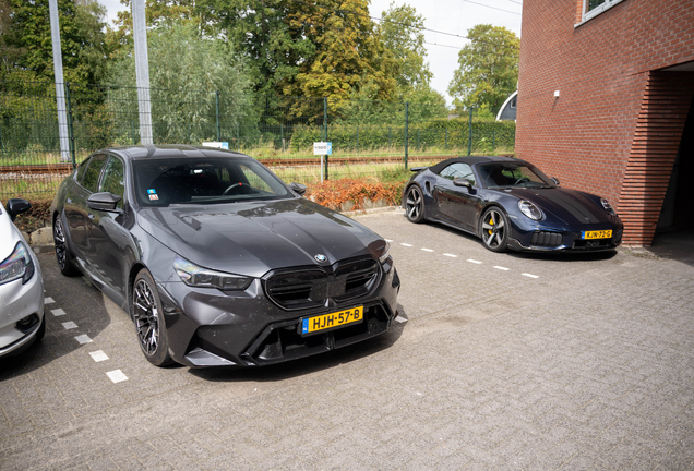 BMW M5 G90