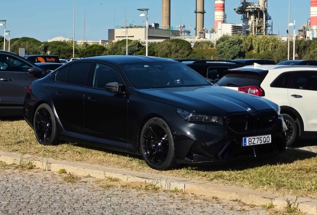 BMW M5 G90